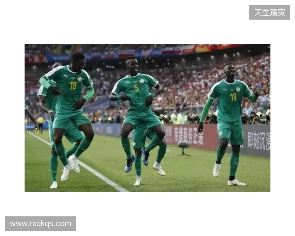 卡什：跟莱万并肩作战感觉很棒；希望能随波兰再踢一次世界杯